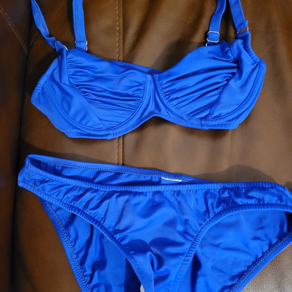 Venus bikini - 4